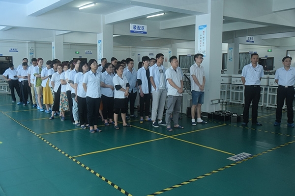 創(chuàng)想全員認真學習 創(chuàng)想全員認真學習